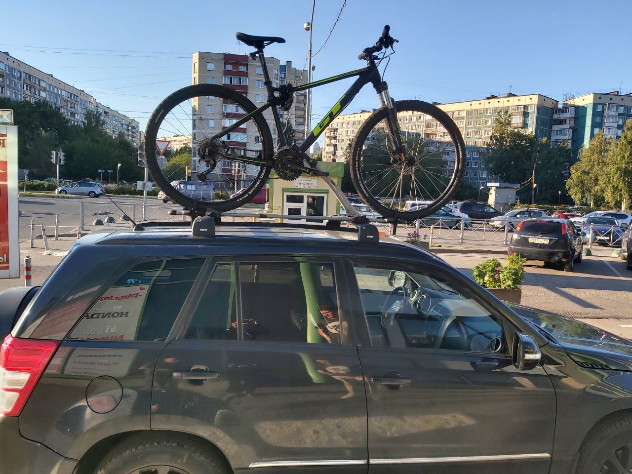 Велокрепление на крышу автомобиля